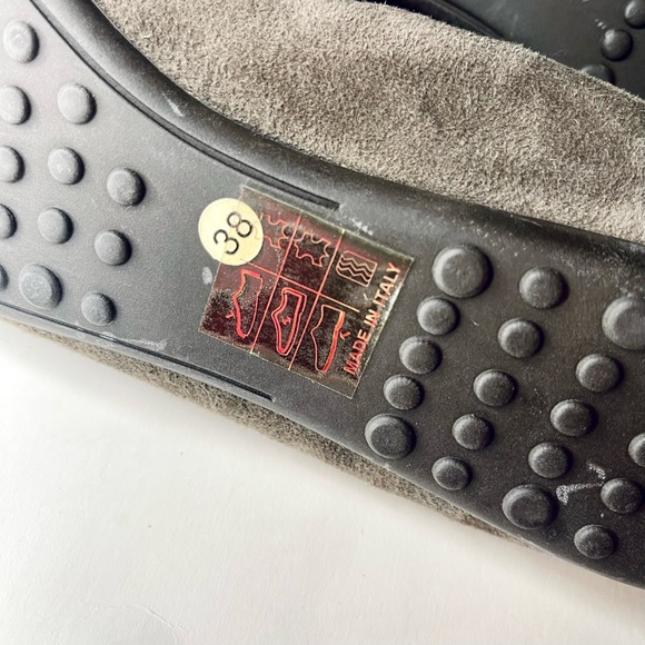COLORI “Made in Italy” Suede Flats - Picture 11 of 13